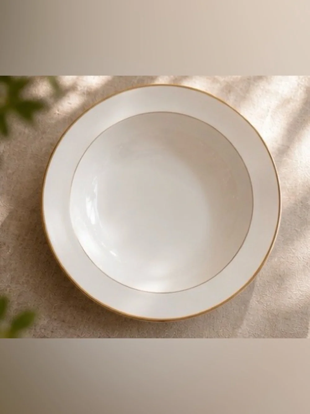 Mikasa L3201 Classic Gold Rim Soup Bowl Fine China White Gold Bowl